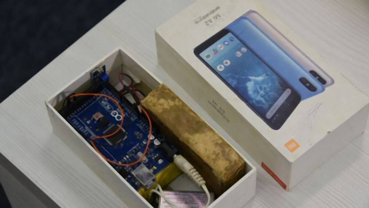 Rosyjska mina imitująca pudełko smartfona