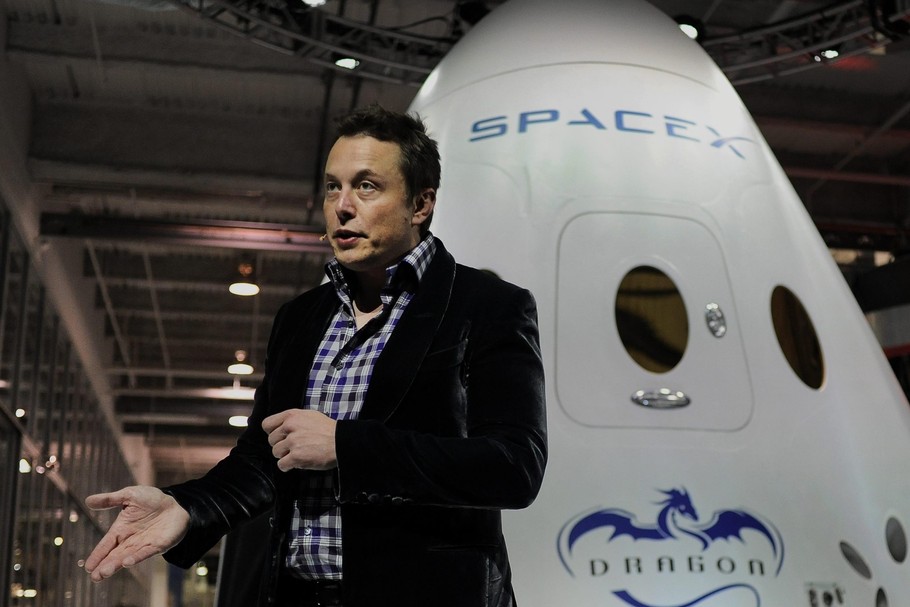 SpaceX Dragon 2 space craft unveiled