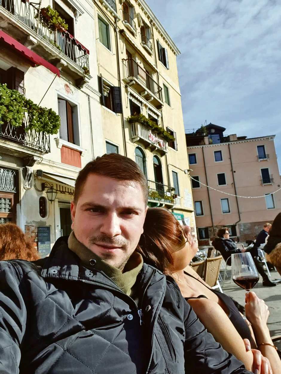 Dragana Mićalović sa dečkom Stevanom Purićem