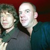 Mik Džeger, frontmen Rolingstona (levo) i Norman Kuk alijas Fetboj Slim fotografisani na žurci posle koncerta Dejvida Bouvija u Londonu 1999. | Foto: Getty Images