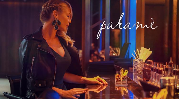 A budapesti éjszaka egyik legmenőbb bárja is PAKAMÉ-ba öltözteti gyönyörű felszolgálóit – VIDEÓ