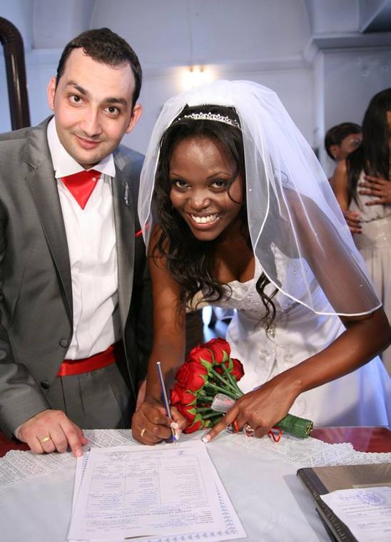 Actress Lizz Nyagah and Mzungu hubby blessed with Baby number 2 (Instagram) 