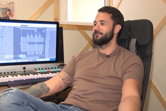 "ZORICA BRUNCLIK NIJE DOBRO" Pevač otkrio nove detalje o zdravlju koleginice, pa opisao šta mu se desilo na nastupu: "Pucali su ispred Šabana i mene" (VIDEO)