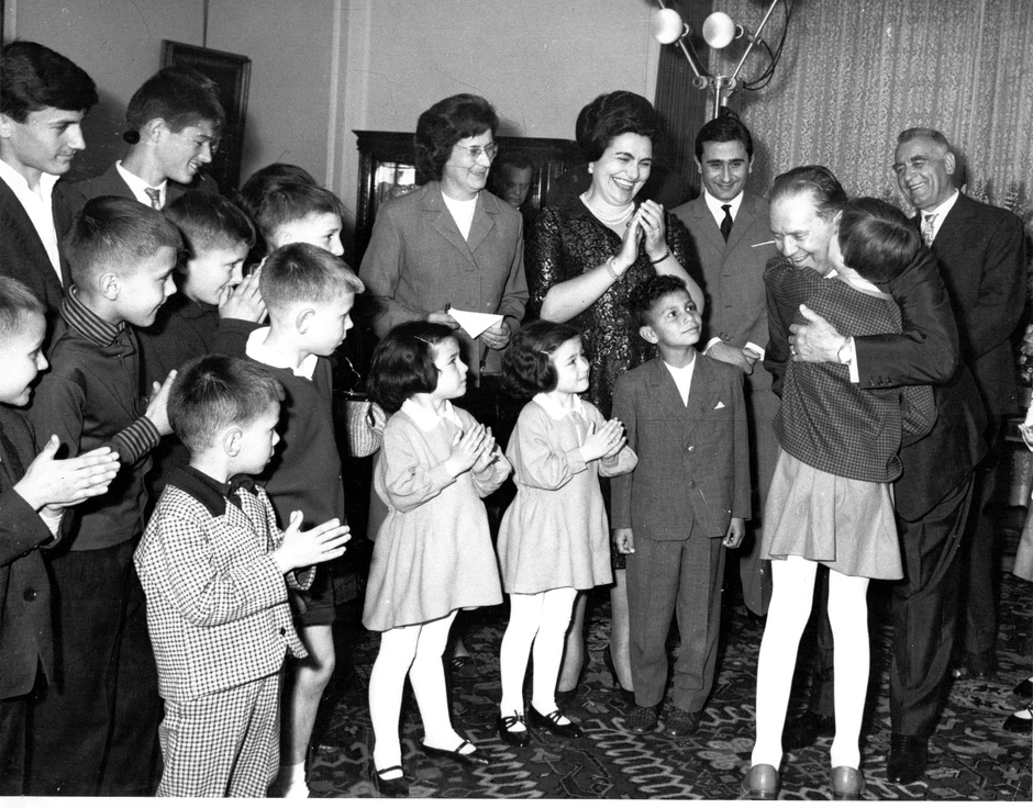 Tito i deca 1969. godine