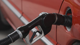 Kritikus üzemanyaghiány: a balatoni benzinkutakon nagy baj lesz, alig lehet tankolni