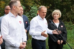 Tusk atakuje PiS i Kaczyńskiego: Przyzwyczaili się do tego, że spółki Skarbu Państwa są po to, żeby je doić