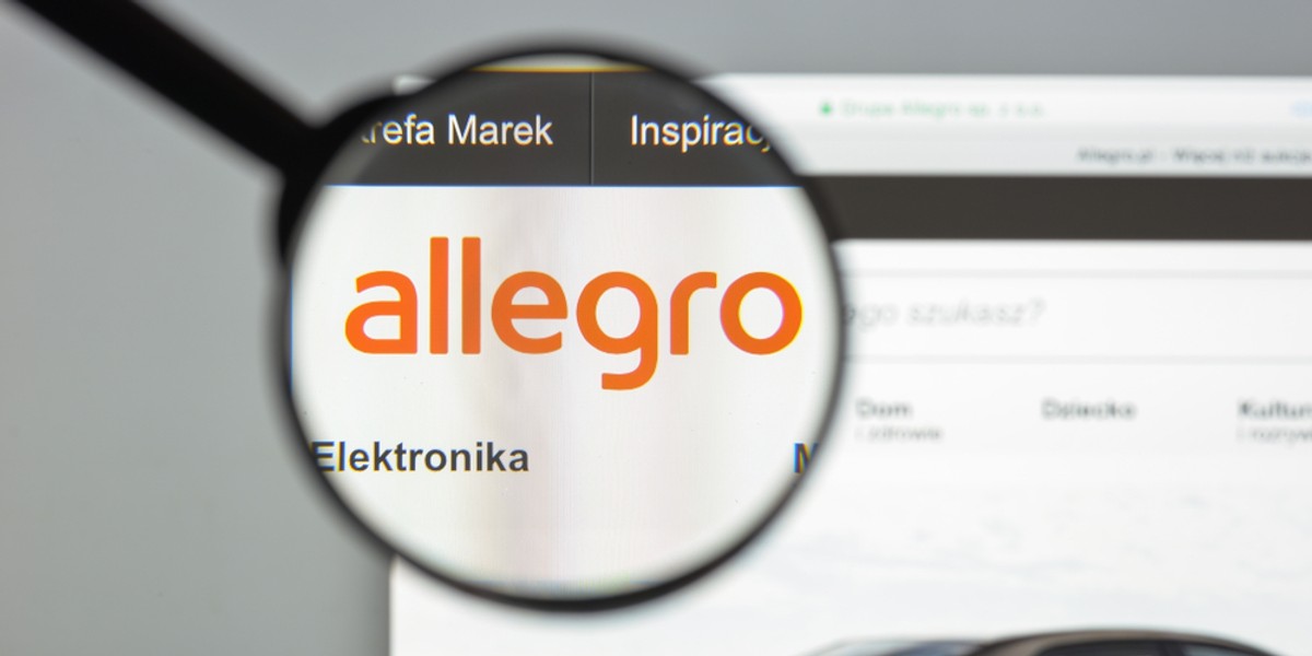 Allegro to najpopularniejsza platforma e-commerce w Polsce. W czerwcu miała 17,6 mln realnych użytkowników. 