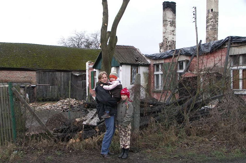 Matka bohaterka uratowała dzieci z pożaru