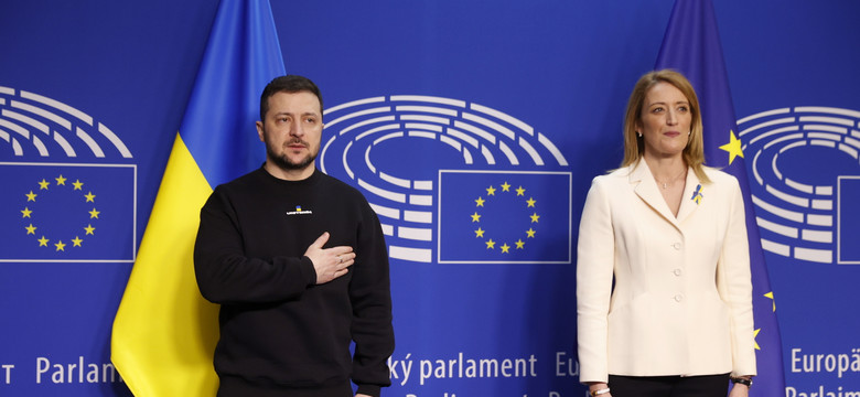 Prezydent Zełenski w PE: Staję przed wami, żeby bronić prawa Ukrainy powrotu do domu