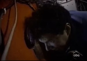 Novinar Majkl Gilen u podmornici zaglavljenoj ispod Titanika 2000. godine