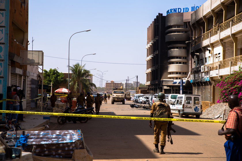 Zamach terrorystyczny w Burkina Faso: Polski trener Bogusław Baniak jest bezpieczny