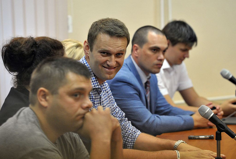 Aleksiej Nawalny w sądzie. Został uznany za winnego defraudacji i skazany na pięć lat więzienia. 18 lipca 2013 r., Kirow, Rosja.