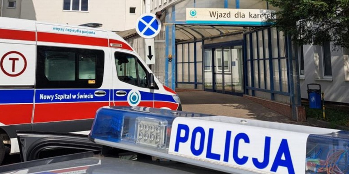 Karetka i radiowóz policji. Zdjęcie ilustracyjne.