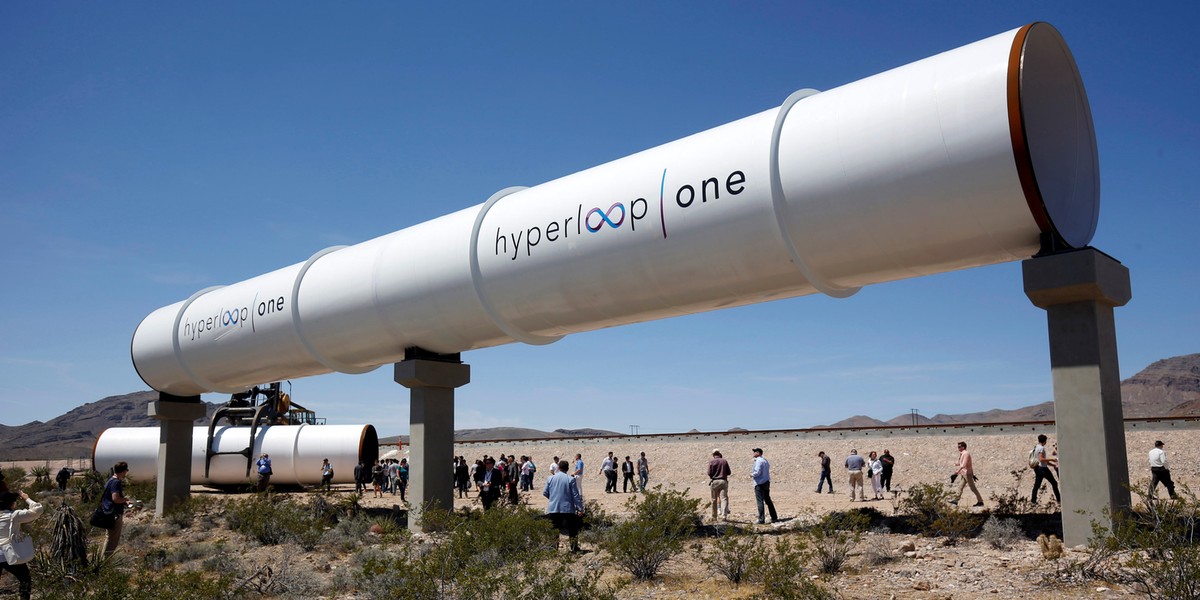 Hyperloop One podczas testów na pustyni w Newadzie