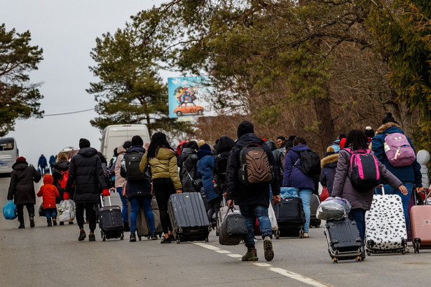 Ilu uchodźców wojennych z Ukrainy chce na stałe zostać w Polsce? [BADANIE]
