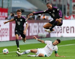 Siódemka szczęśliwa dla Bayernu Monachium. Mistrz przełamał złą serię