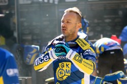 Nicki Pedersen w reality show pokaże życie prywatne z partnerką i trójką dzieci