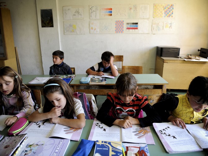 Udžbenik koji je posvađao mame u Srbiji