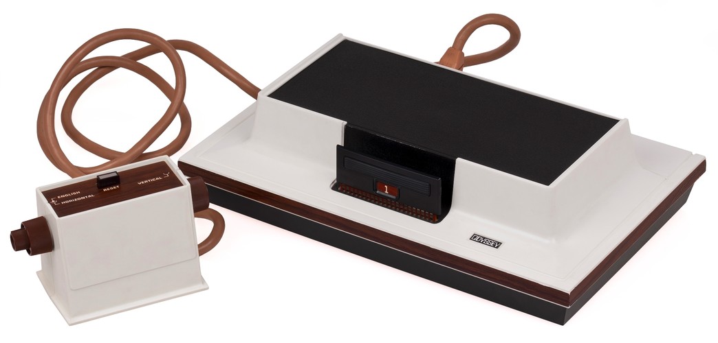 <b>Magnavox Odyssey (1972)</b>
<br><br>
Pierwsza 