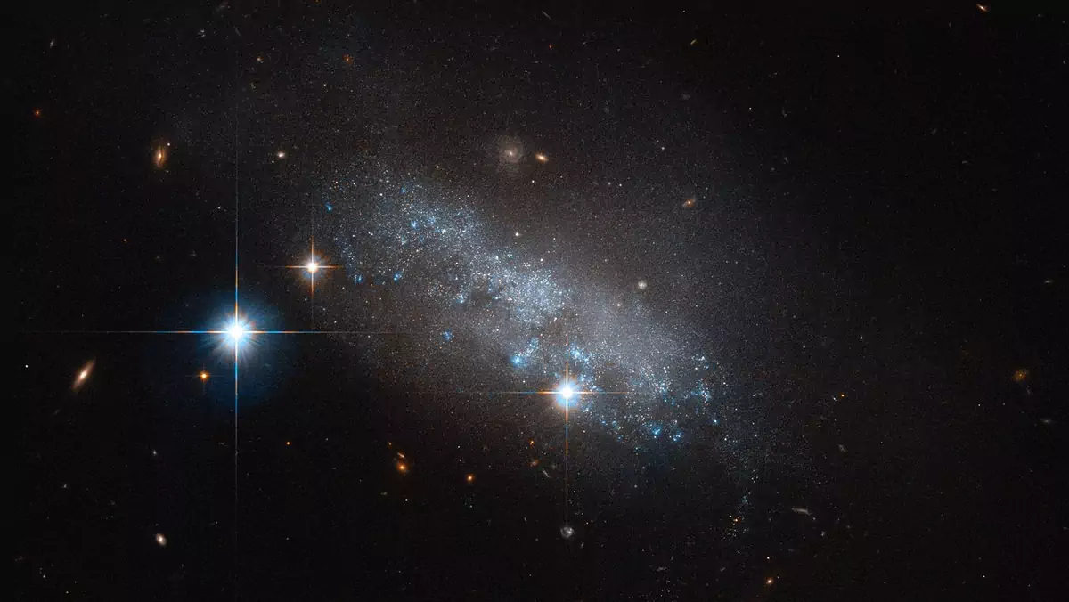 Galaktyka nieregularna IC 3583
