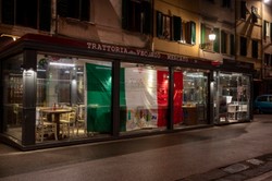 Symboliczny protest włoskich restauratorów. Domagają się otwarcia lokali