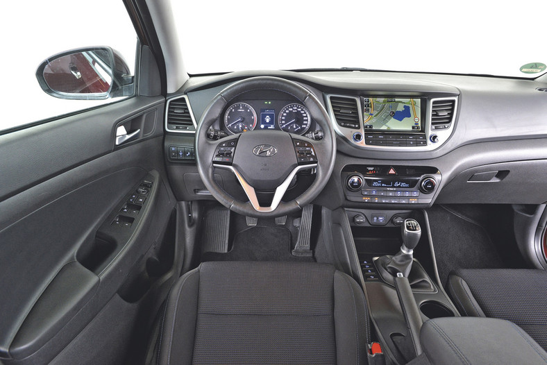 Porównanie 4x4 Seat Ateca kontra Nissan Qashqai, Hyundai
