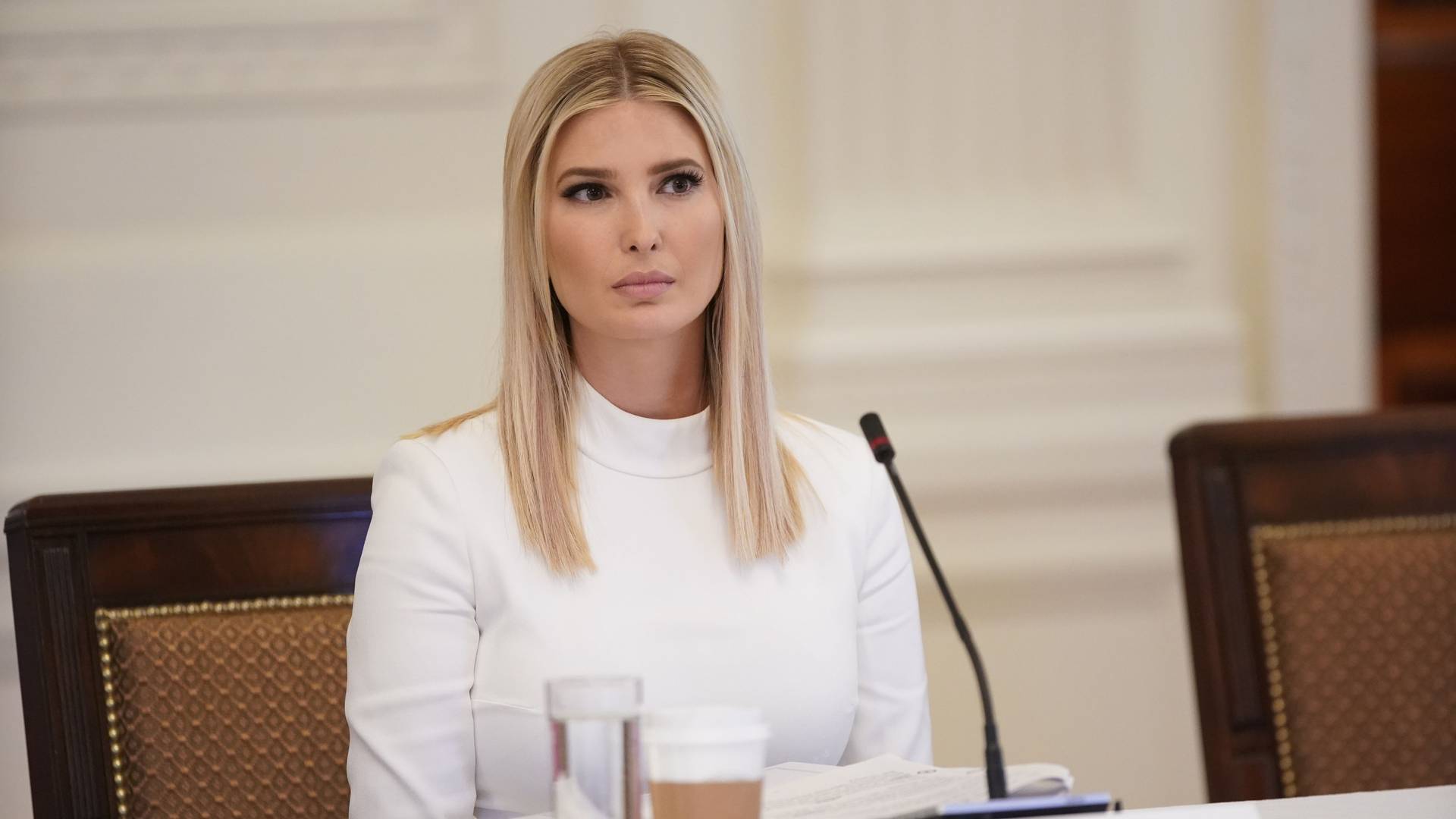 Ivanka Tramp reklamira pasulj u konzervi: Donald sad ne sme da kroči na Tviter jer mu ćerku ne štede i fore su savršene