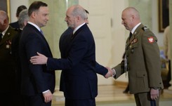 Iskrzy na lini Duda - Macierewicz? 'Są różnice zdań, ale prezydent nie jest odcinany od spotkań z generałami'