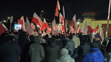 Byłem na proteście PiS przed radomskim aresztem. Oto co usłyszałem