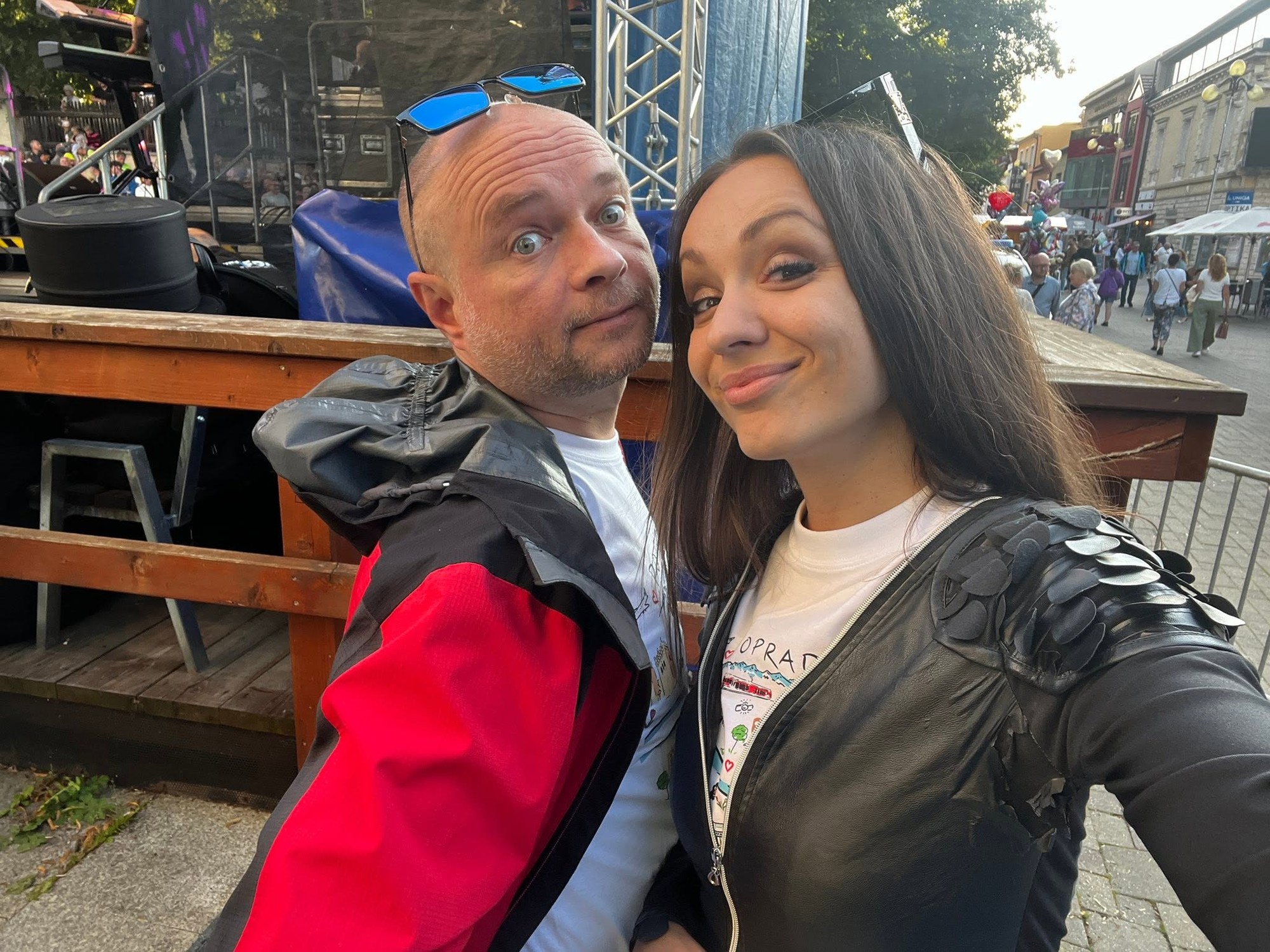 Herec Michal Novák a speváčka a moderátorka Martina Comisso.