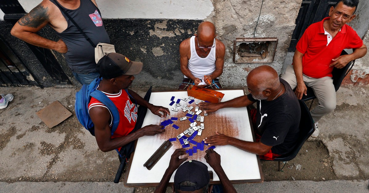 Kuba wkracza w najważniejszy moment swojej historii od czasu upadku ZSRR. Na razie realizuje się najgorszy z trzech scenariuszy
