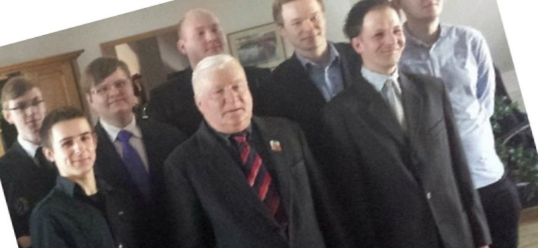Lech Wałęsa bez wąsów? "Chciałbym się równo opalić"