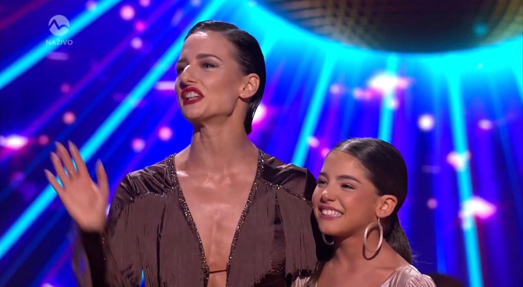 Štvrté kolo 11. série tanečnej šou Let's Dance: porotkyňa Laura Arcolinová a profesionálna tanečnica Susy Lucenti.