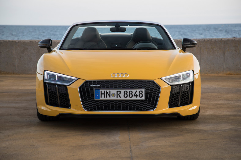 Audi R8 
Spyder