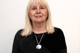 Radmila nakon TRANSFORMACIJE i sa novom FRIZUROM nije više ista žena: Zablistala je pred našim očima otmeno obučena i perfektno našminkana