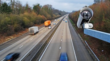 Nowy bat na kierowców. Nawet 100 tys. mandatów w miesiąc