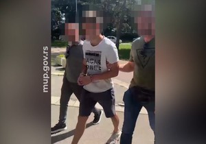 Hapšenje napadača na Miloša Pavlovića2.jpg