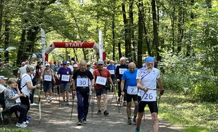 W czwartek VI Mistrzostwa Senioralne w Nordic Walking. Spróbuj!