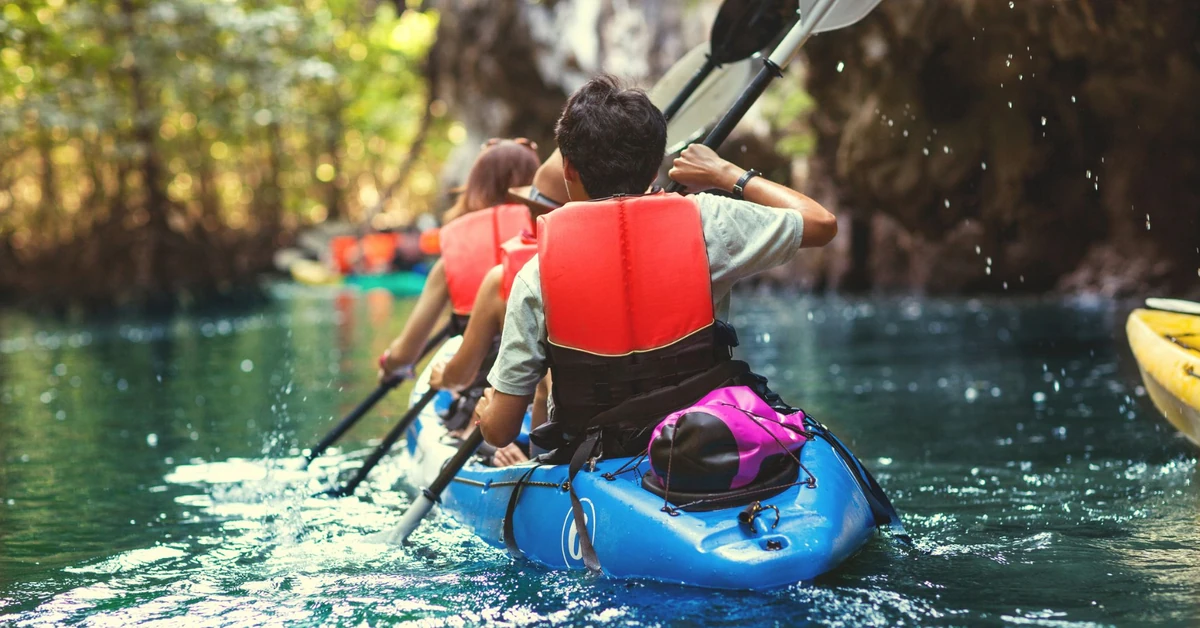 Spływ kajakowy: Gdzie na kajaki w Polsce? Najlepsze miejsca na niezapomniany spływ