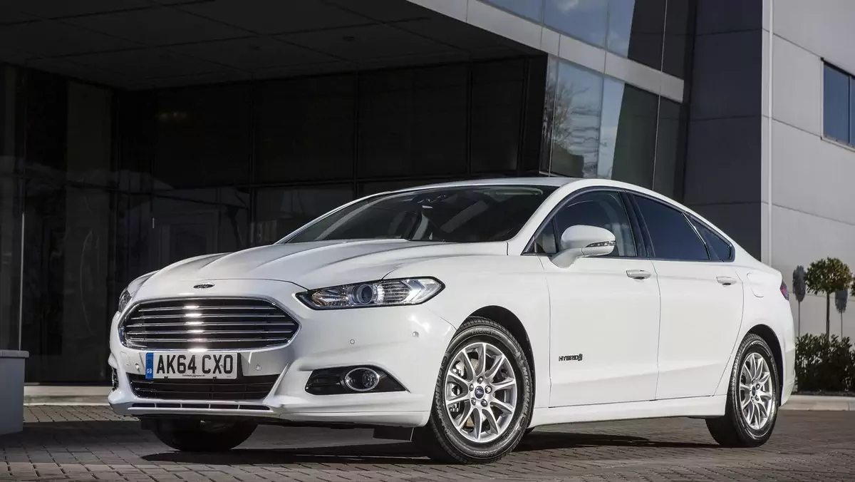 Ford Mondeo Hybrid 2015