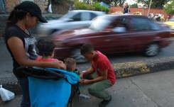 Postawmy na Wenezuelczyków. Lepiej samemu sprowadzić osadników