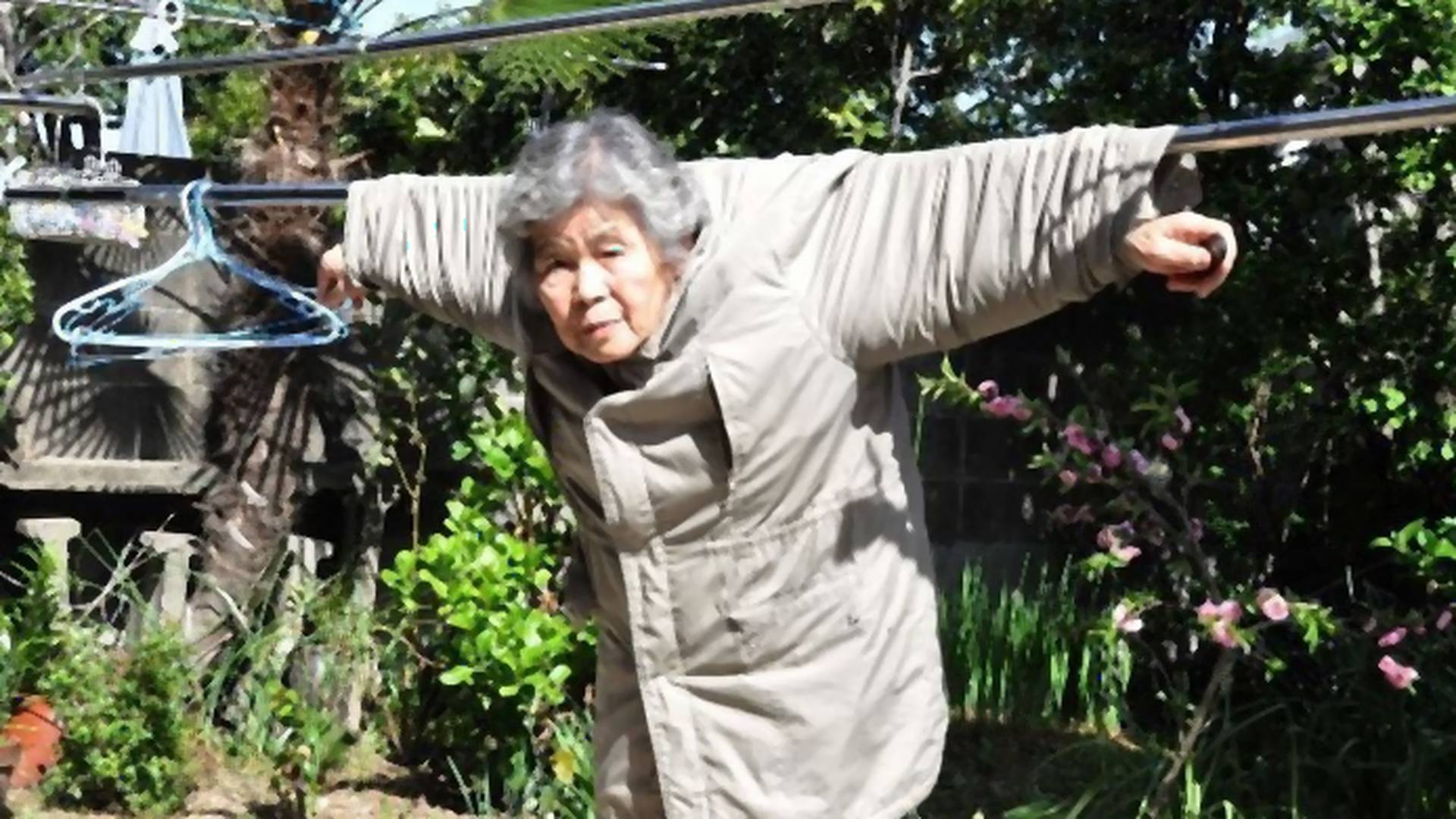 Japanka koja je u 89. godini postala kraljica urnebesnih foto portreta