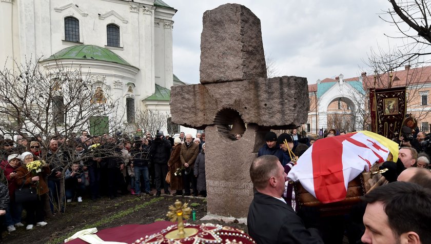 Zwłoki zamordowanego dziennikarza 15 lat czekały na pochówek