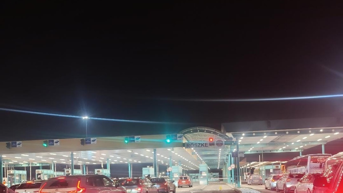 Kilometarske kolone na Horgošu