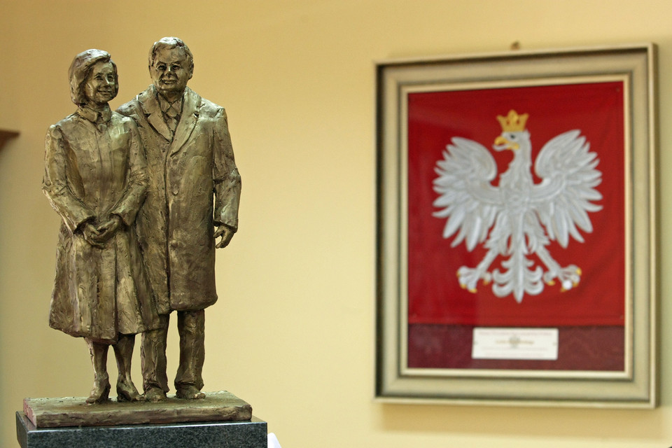 Powstanie pomnik Marii i Lecha Kaczyńskich