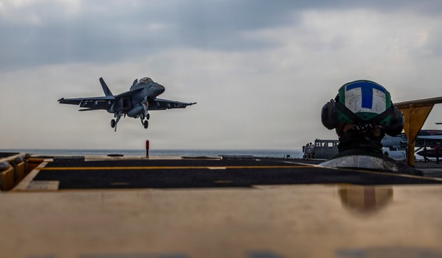 Nosač "Abraham Linkoln" klase "Nimic" u Indijskom okeanu 22. januara