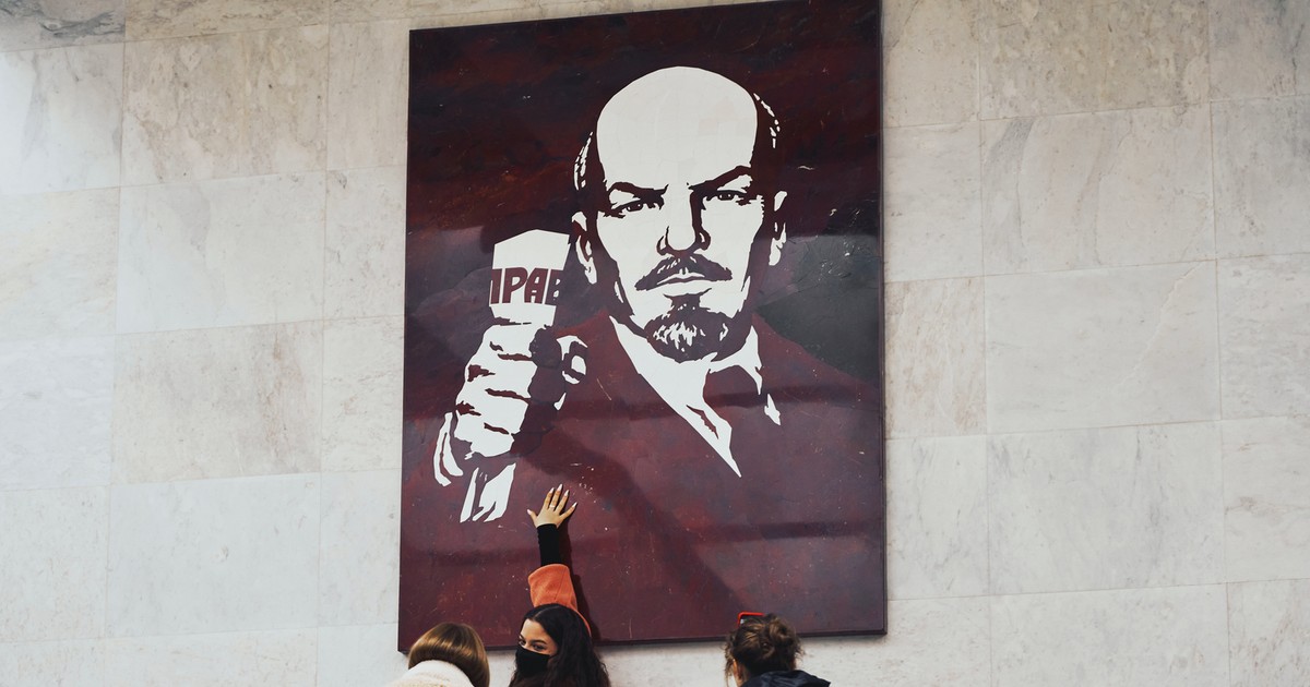 Omów Wpływ Realizmu Socjalistycznego Na Polską Naukę I Kulturę Słownik realizmu socjalistycznego. Lenin w literaturze PRL. Fragment