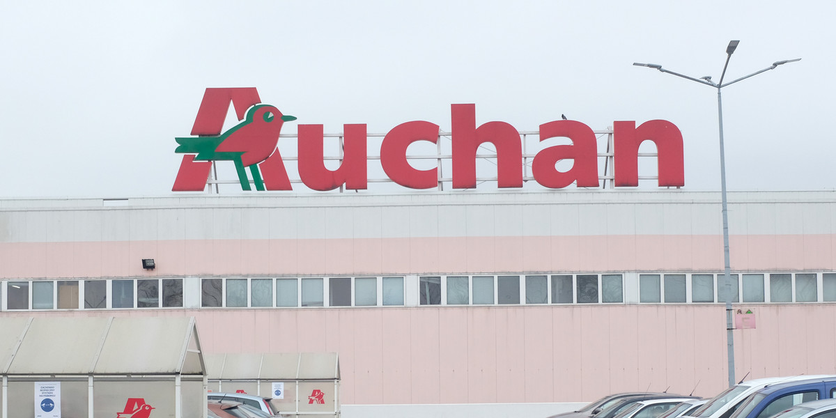 Auchan traci na bojkocie, ale z Rosji nie chce się wycofać.