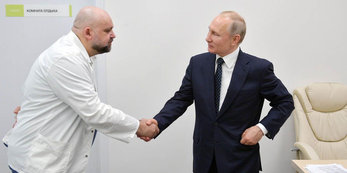 Lekarz oprowadzał Putina po szpitalu. Ma koronawirusa
