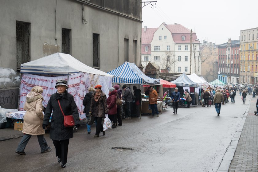 Targowisko przy ul. Barskiej w Chorzowie